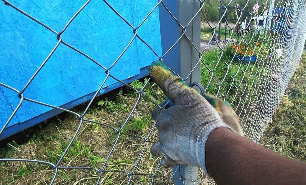 Сделать забор из сетки рабицы в Алматы